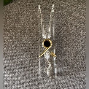 Vintage Oversized Lucite Clothes Pin Note/Picture Holder